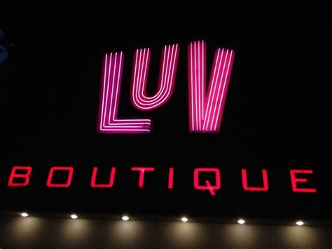 lvboutiqueee website.